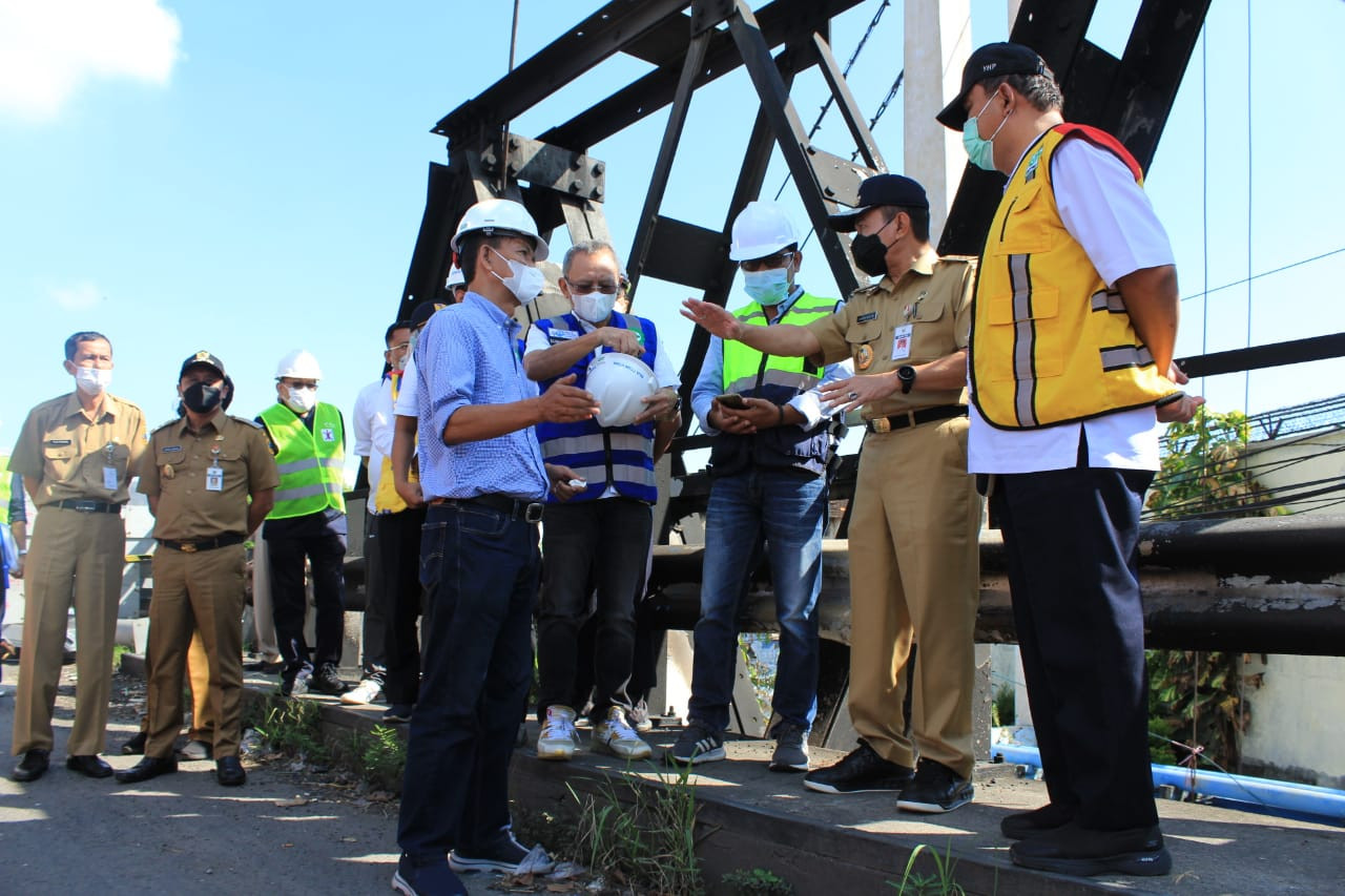 Direktur Pembangunan Jembatan Tinjau Persiapan Pembongkaran Jembatan Juwana 